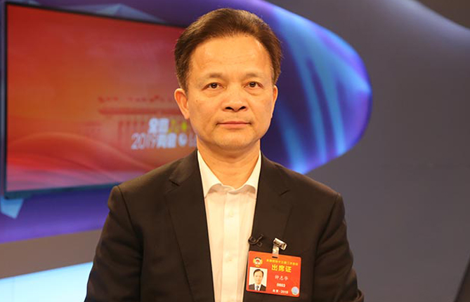 全國政協(xié)委員、中國工程院副院長鐘志華：推進(jìn)工程教育改革與創(chuàng)新創(chuàng)業(yè)創(chuàng)造