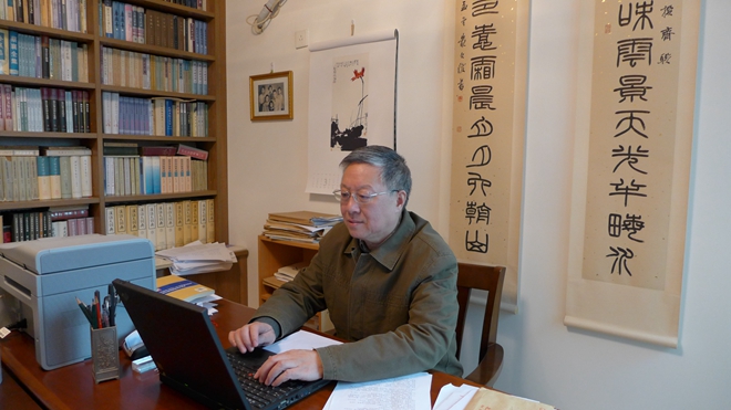 南京大學(xué)人文社會(huì)科學(xué)資深教授莫礪鋒。受訪者供圖
