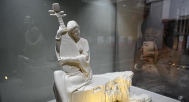 百余件德化陶瓷工藝美術(shù)作品亮相福州